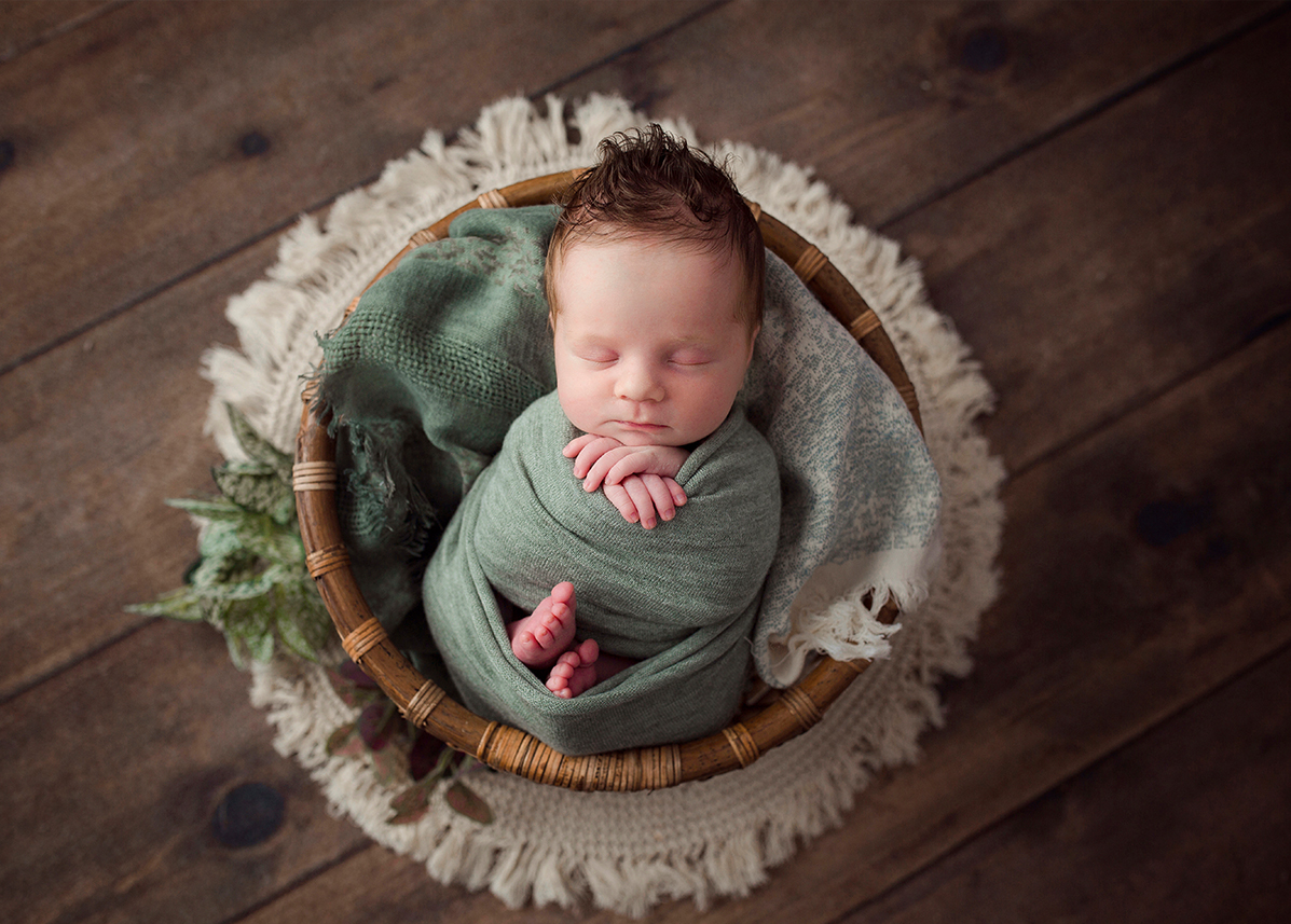 ann arbor michigan newborn photographer -2021