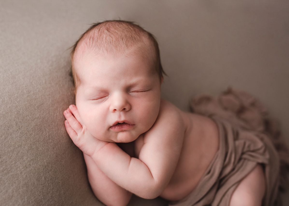 ann arbor michigan newborn photographer 2021